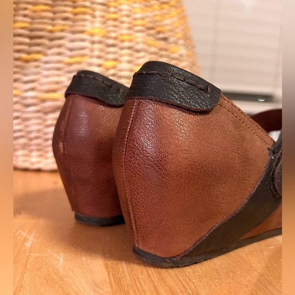 OTBT leather Mary-Jane wedges - Picture 5 of 13